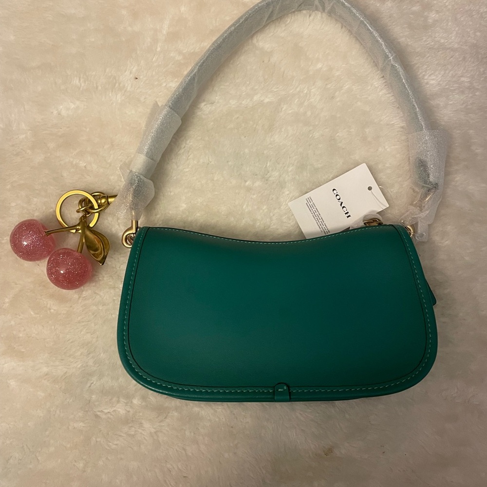 Coach Swinger Handbag - Picture 3 of 3